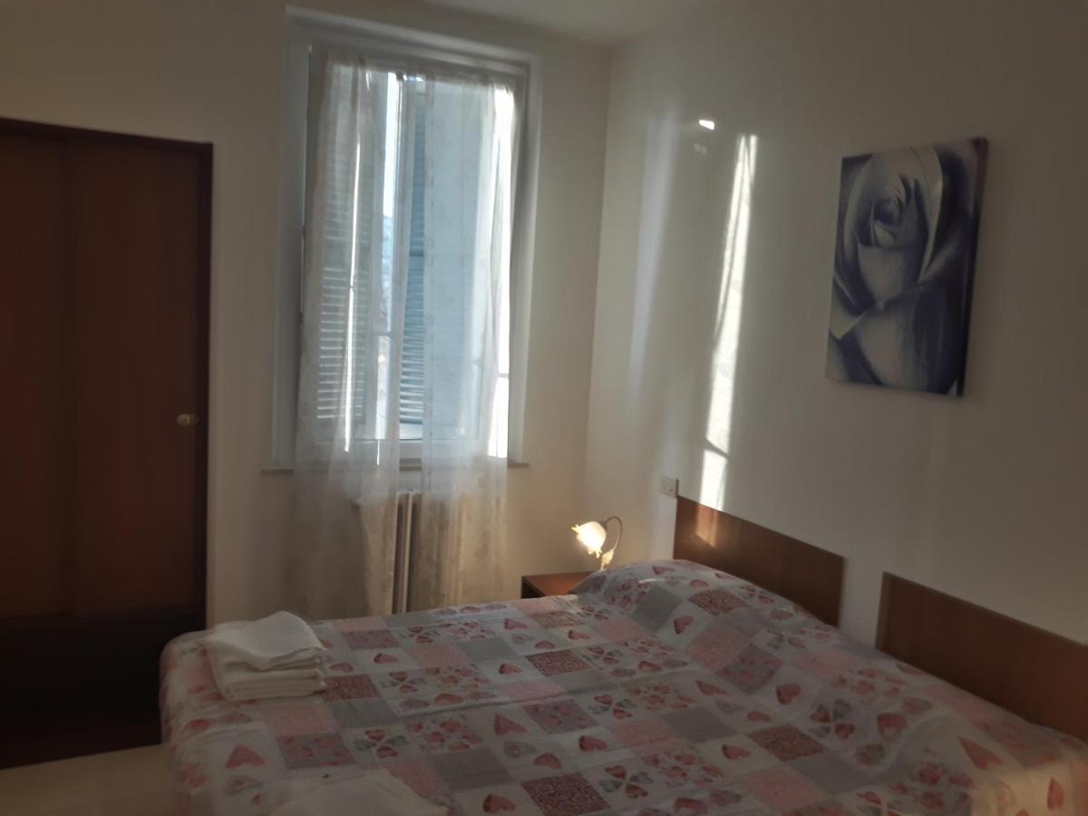 Hotel La Torretta Фолиньо Экстерьер фото