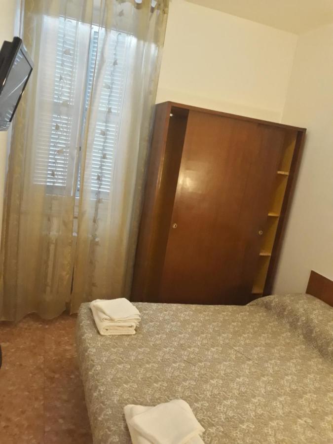 Hotel La Torretta Фолиньо Экстерьер фото
